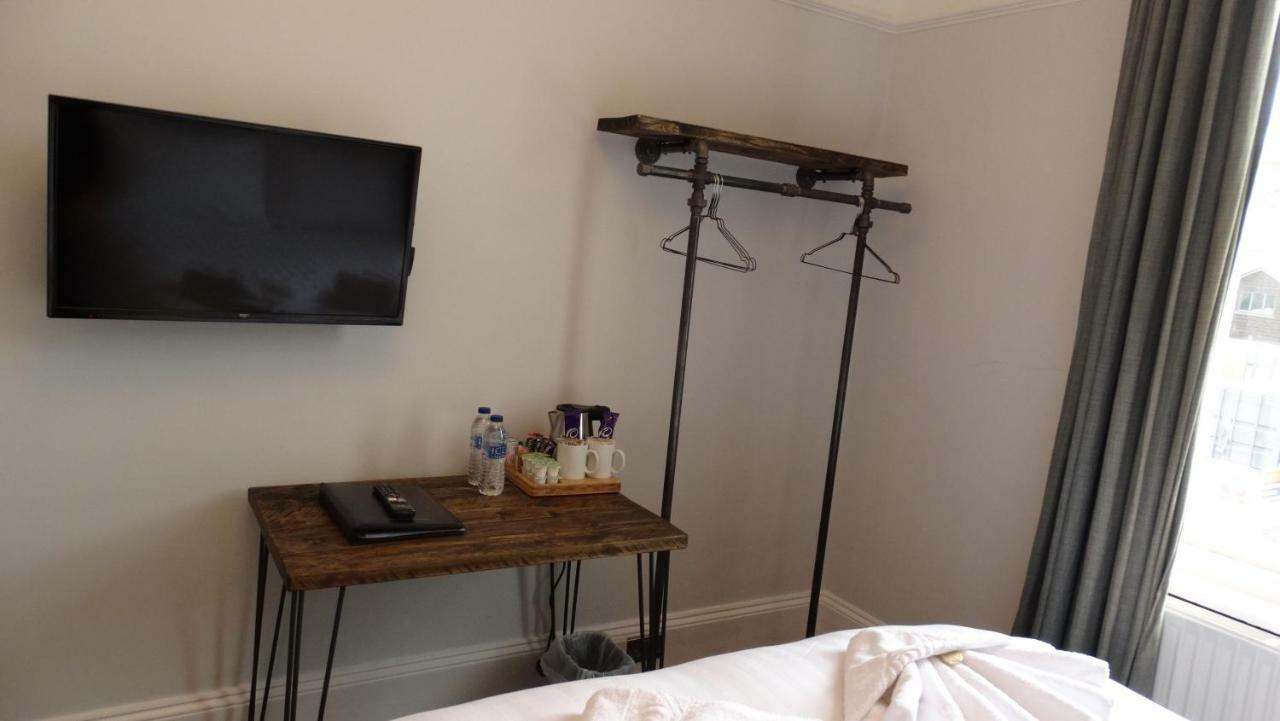 Inn The Mortimer Arms (adults Only) 4*