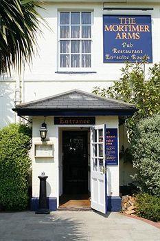 Мини-отель The Mortimer Arms (adults Only) Ромси