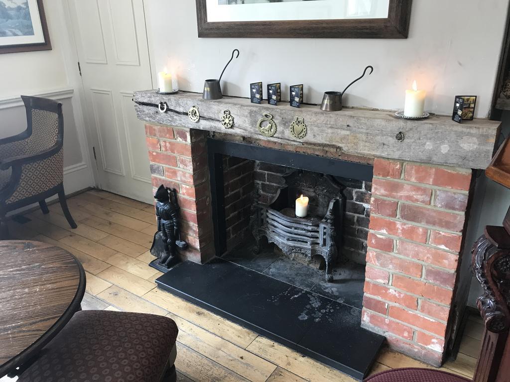 The Mortimer Arms (adults Only)